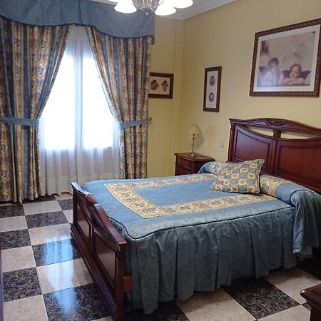 Apartamento Turistico Antigua Universidad Αλμάγκρο Εξωτερικό φωτογραφία