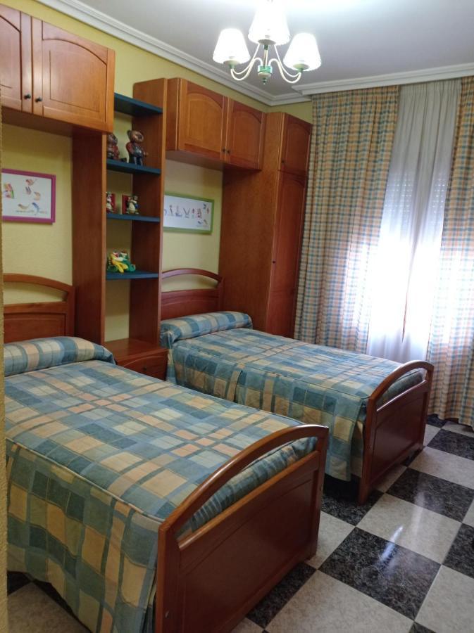 Apartamento Turistico Antigua Universidad Αλμάγκρο Εξωτερικό φωτογραφία